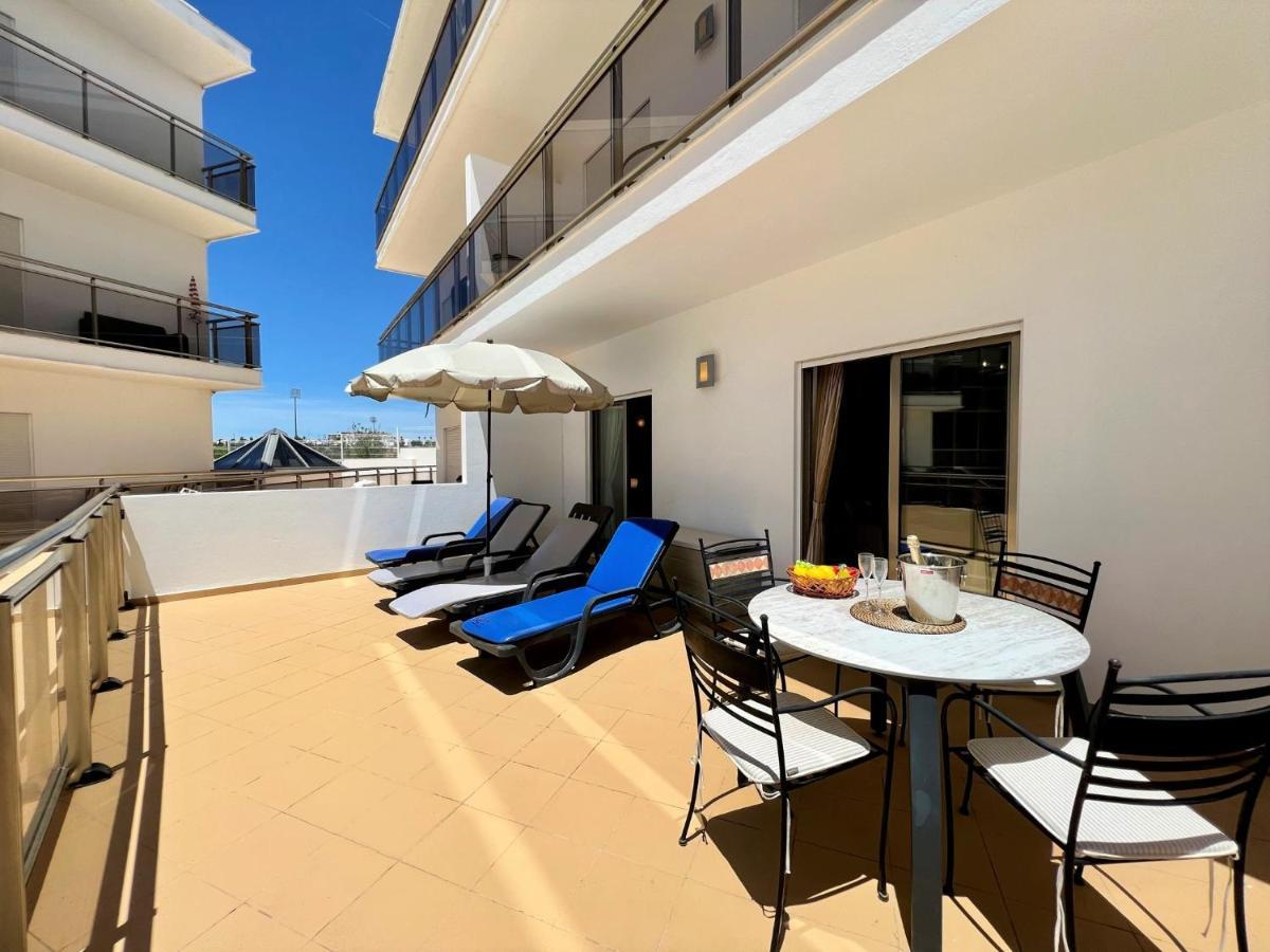 Albufeira Terrace With Pool By Homing Apartment Exterior photo